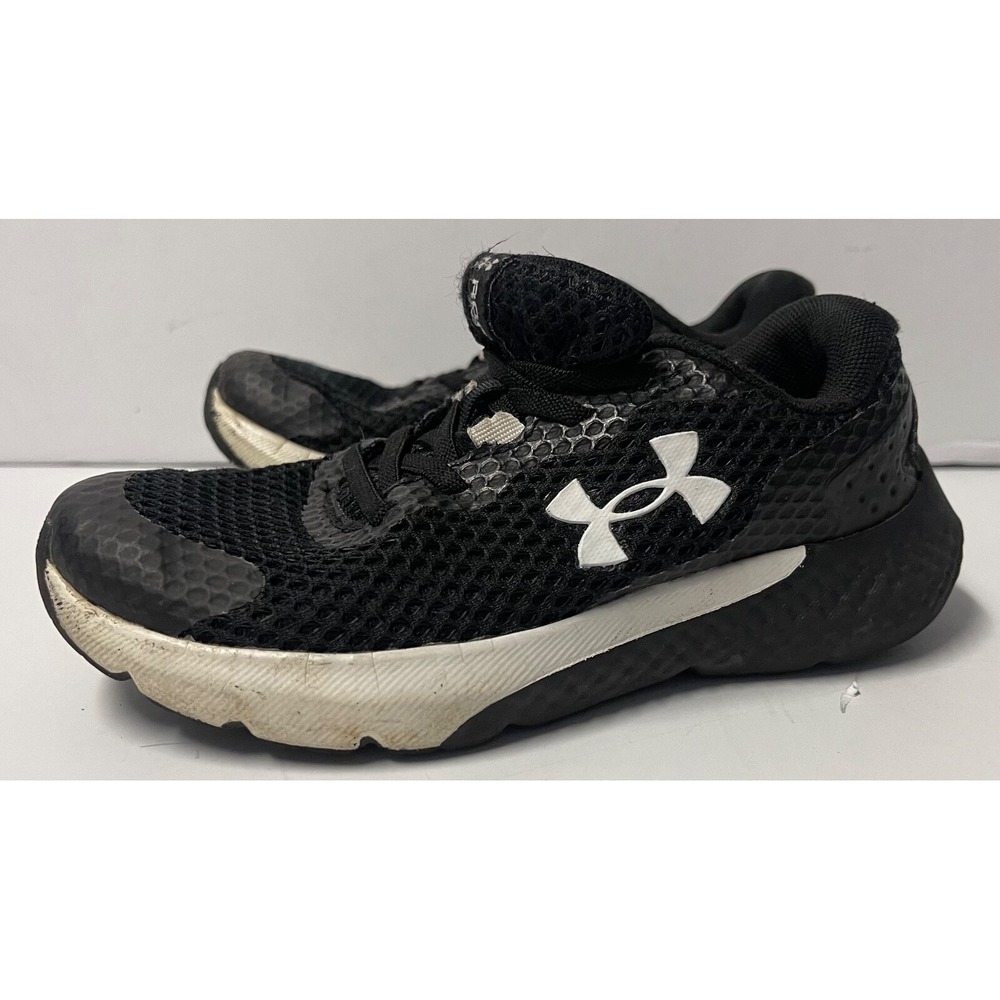 UNDER ARMOUR KIDS SHOES SIZE 12K BLACK WHITE